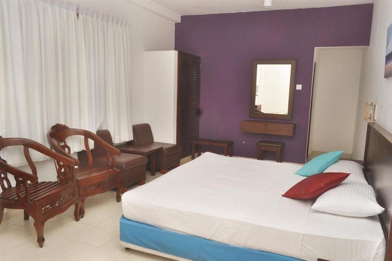 Lavendish Beach Resort أونا واتونا المظهر الخارجي الصورة