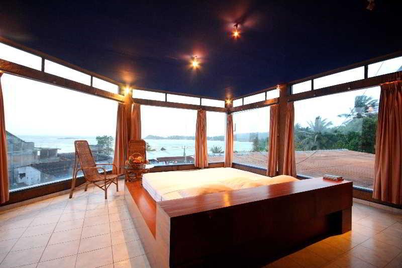 Lavendish Beach Resort أونا واتونا المظهر الخارجي الصورة