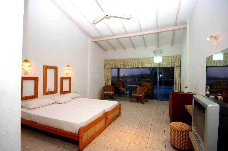 Lavendish Beach Resort أونا واتونا المظهر الخارجي الصورة