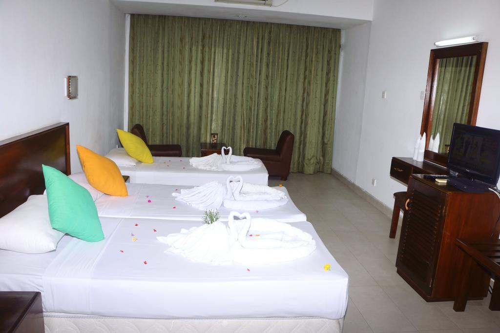 Lavendish Beach Resort أونا واتونا المظهر الخارجي الصورة