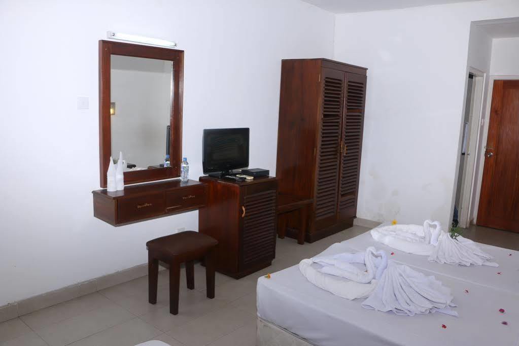 Lavendish Beach Resort أونا واتونا المظهر الخارجي الصورة