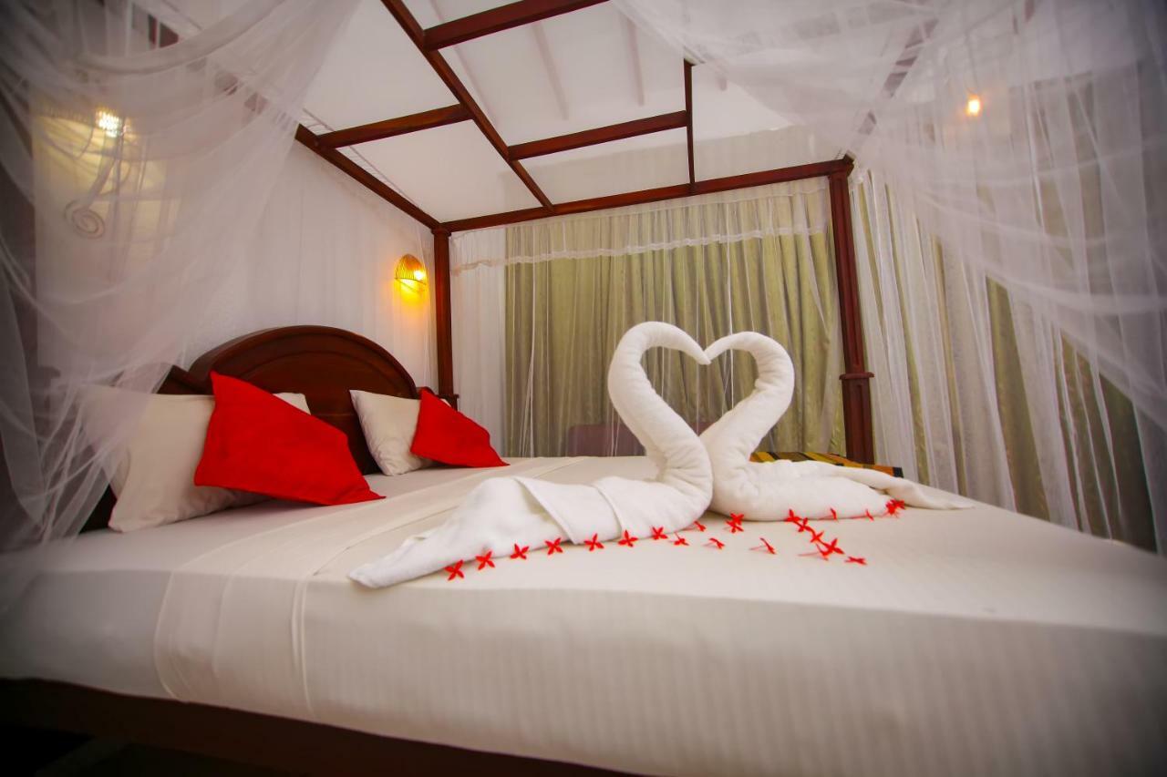 Lavendish Beach Resort أونا واتونا المظهر الخارجي الصورة
