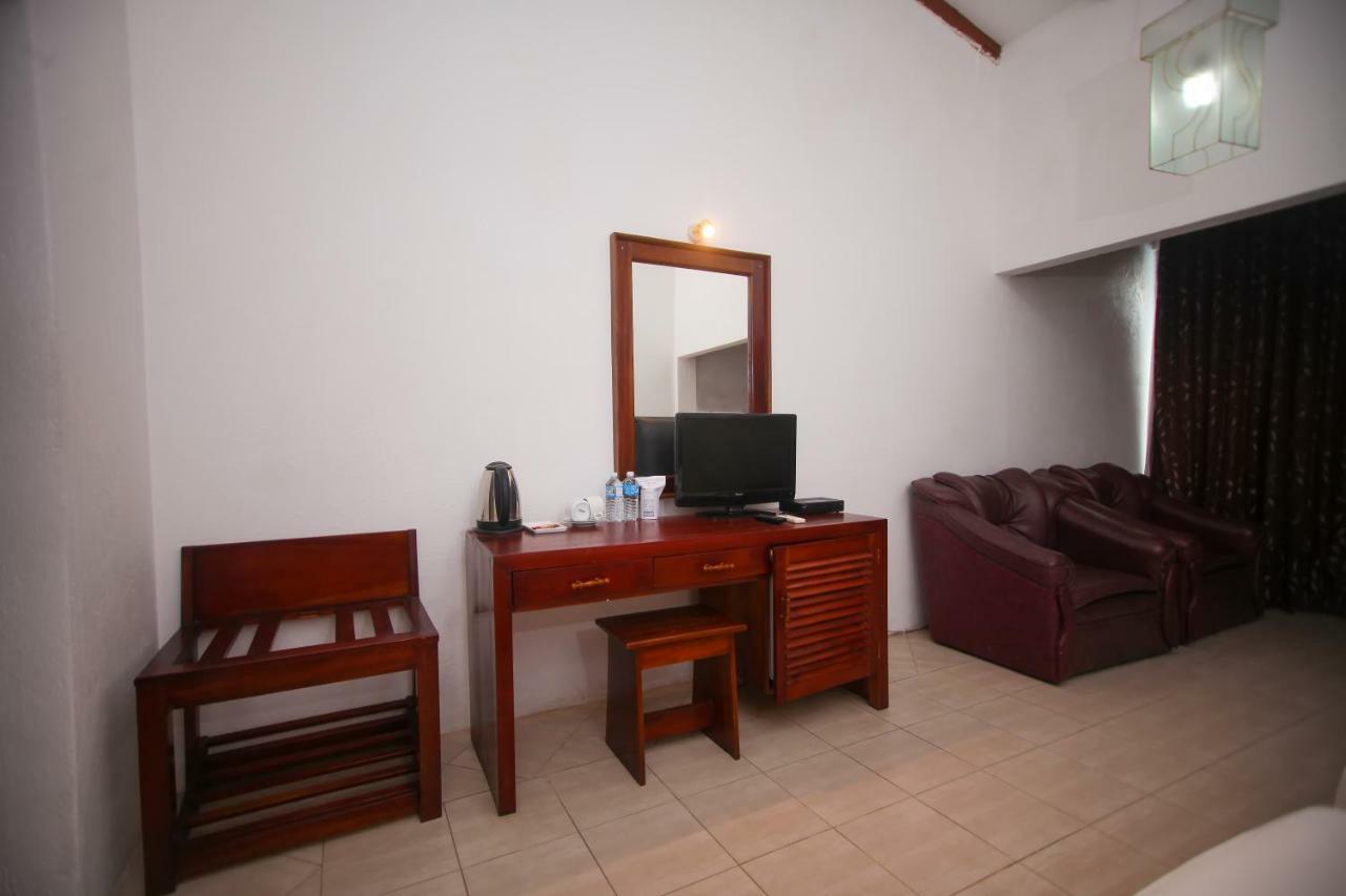 Lavendish Beach Resort أونا واتونا المظهر الخارجي الصورة