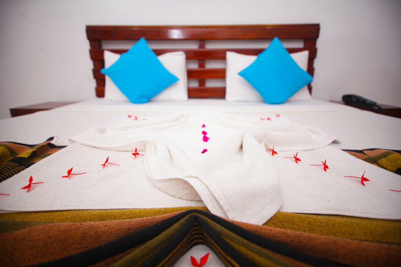 Lavendish Beach Resort أونا واتونا المظهر الخارجي الصورة