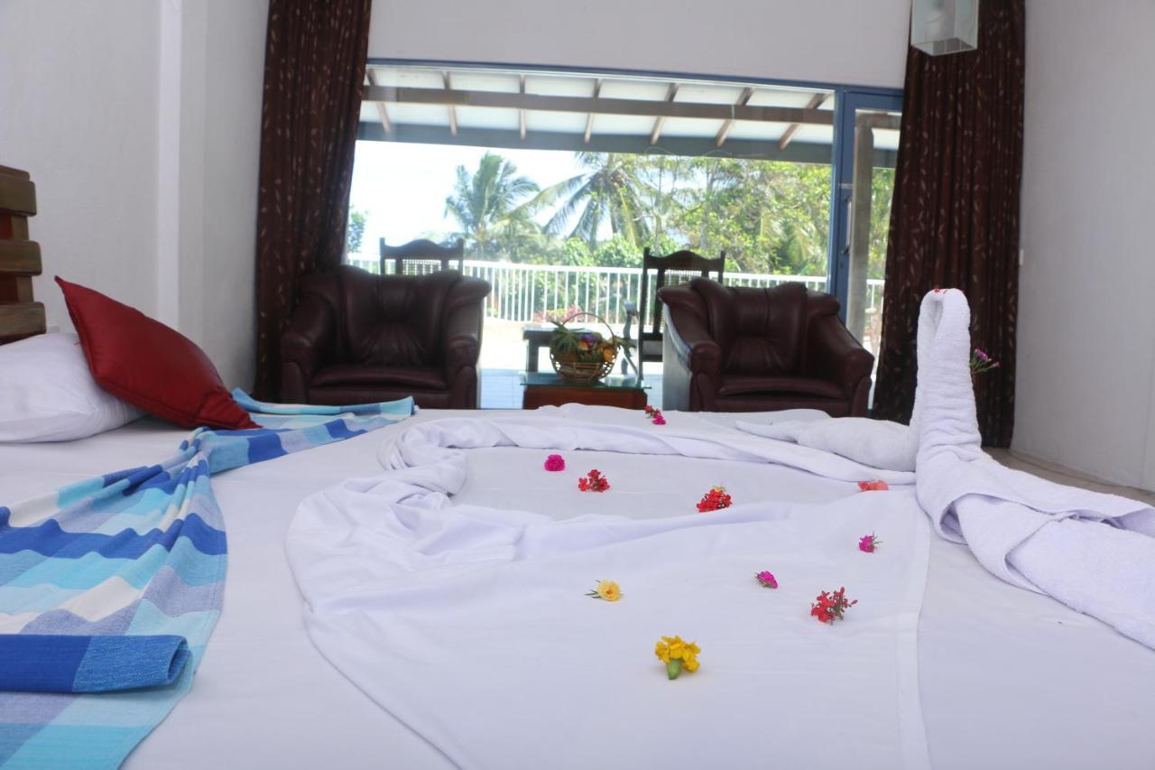 Lavendish Beach Resort أونا واتونا المظهر الخارجي الصورة